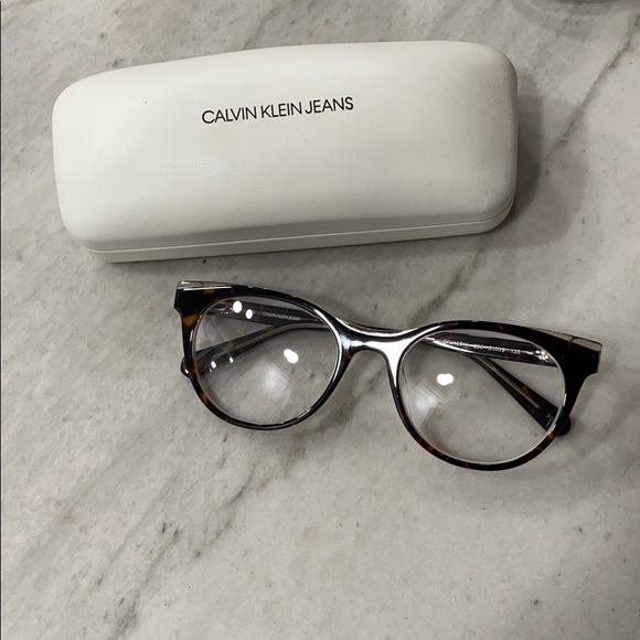 Calvin Klein Jeans • Prescription Glasses - Picture 4 of 6